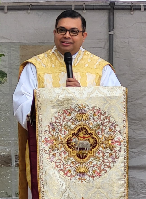 Installation von Pfarrer Sanoj